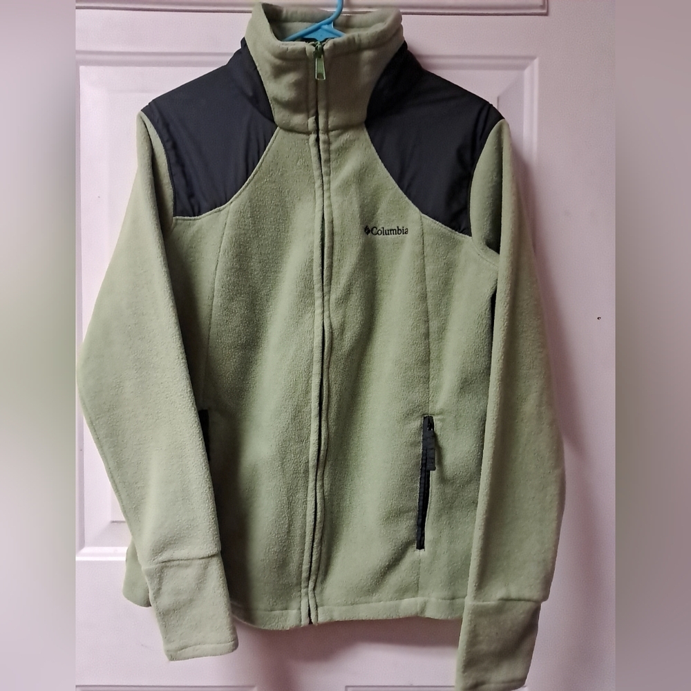 Columbia Sportwear Co. Woman's XL Full Zip Fleece Jacket. Green & Black